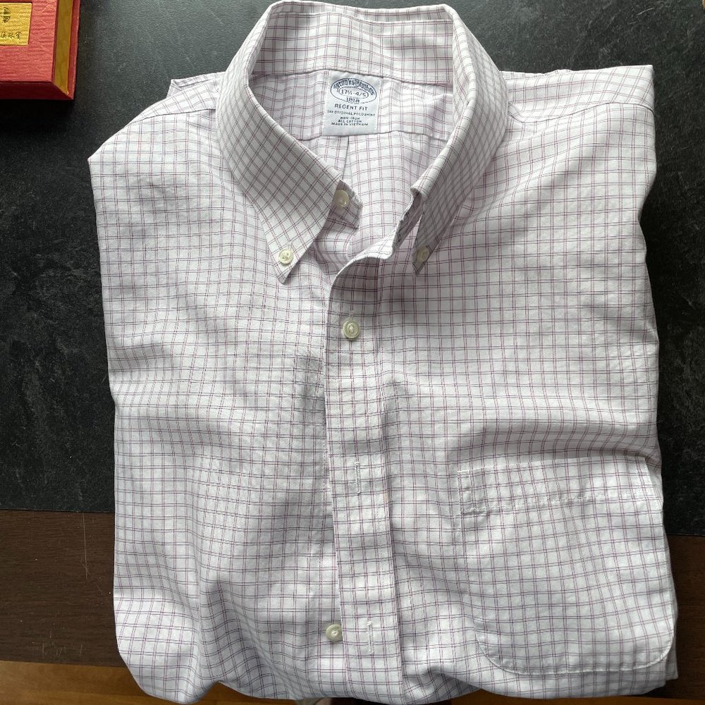 Brooks Brothers 1818 Regent Fit no Iron Cotton 17 1/2 4/5 Great used condition